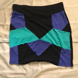 Mini skirt with pattern